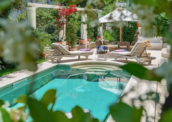 Villa Albachiara Up To 8 Guests
